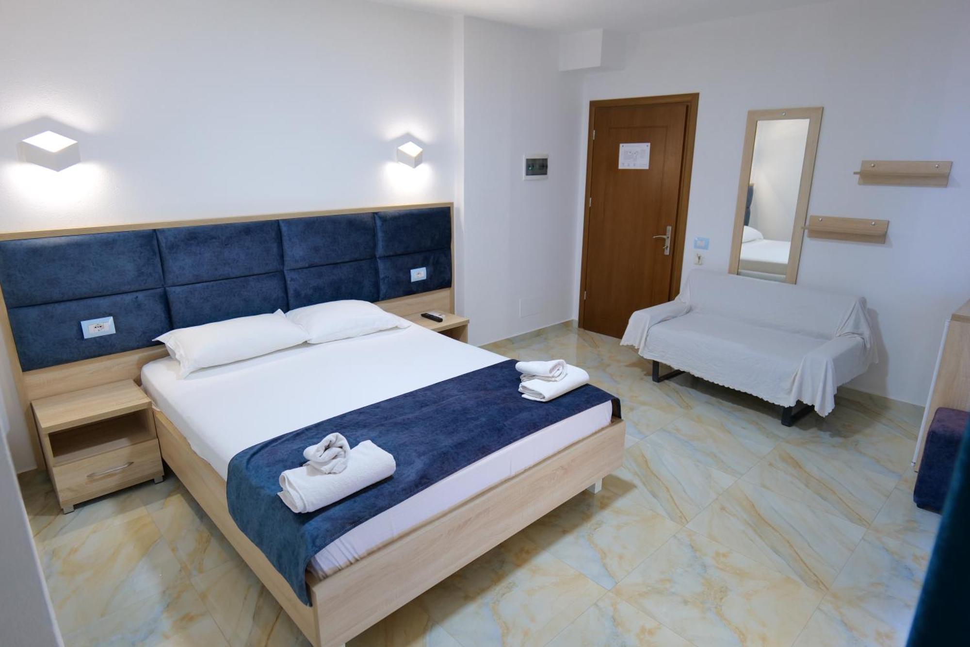 Hotel Vathi Ksamil Esterno foto