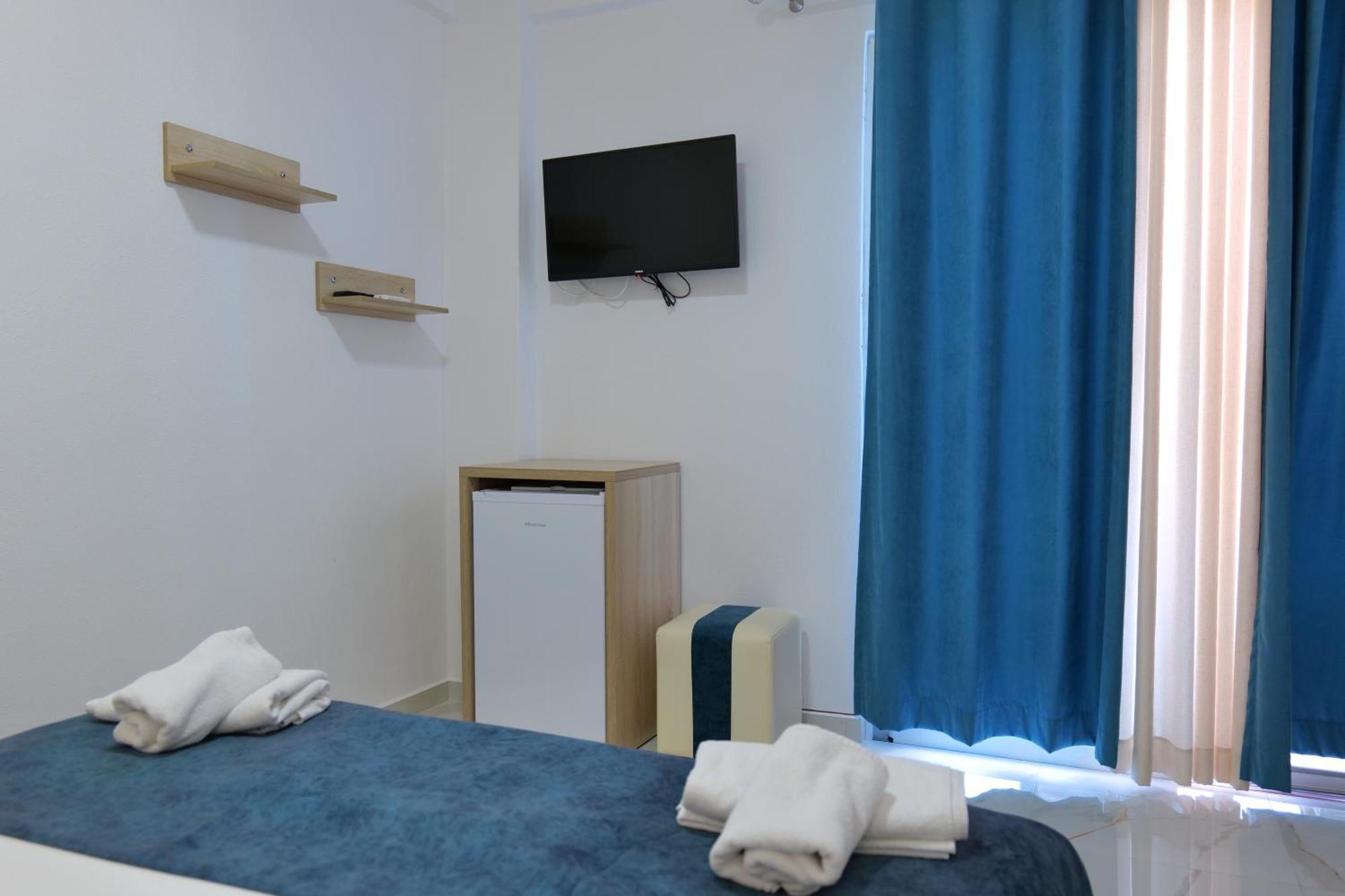 Hotel Vathi Ksamil Esterno foto