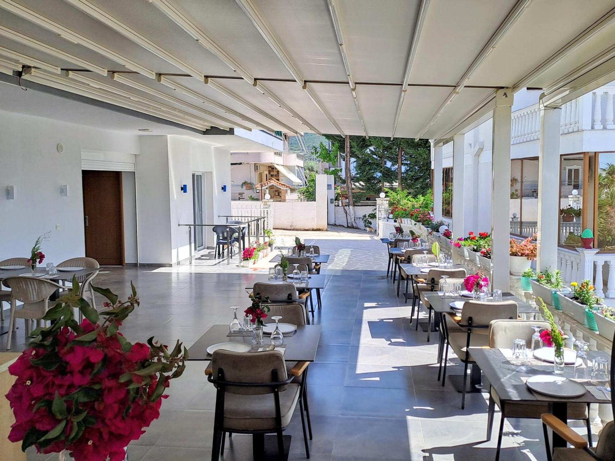Hotel Vathi Ksamil Esterno foto