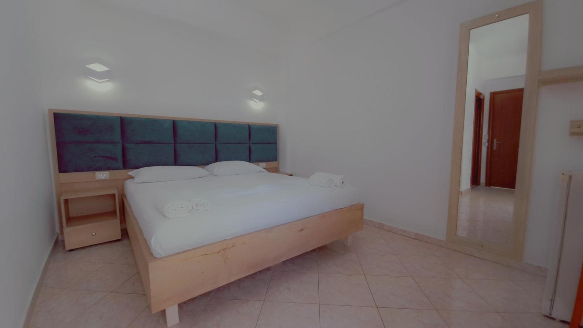 Hotel Vathi Ksamil Esterno foto