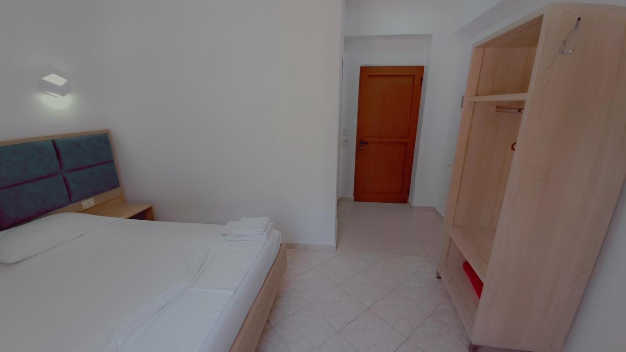 Hotel Vathi Ksamil Esterno foto